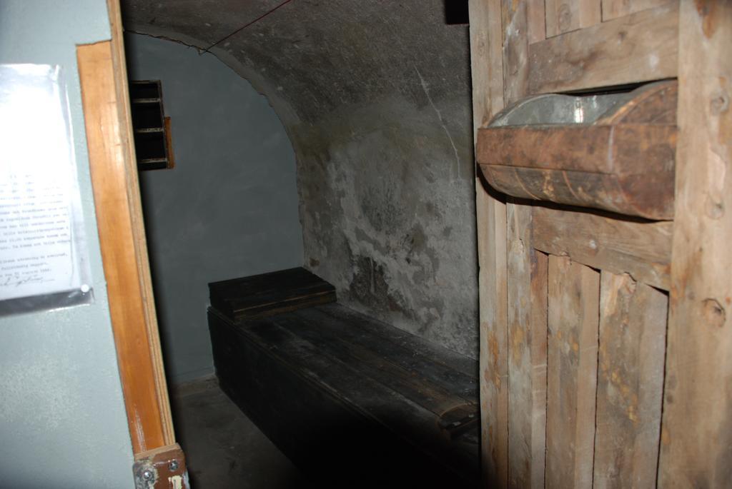 Falu Fangelse Vandrarhem Falun Esterno foto